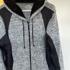 Hooded zip up sweatshirt XL black/white